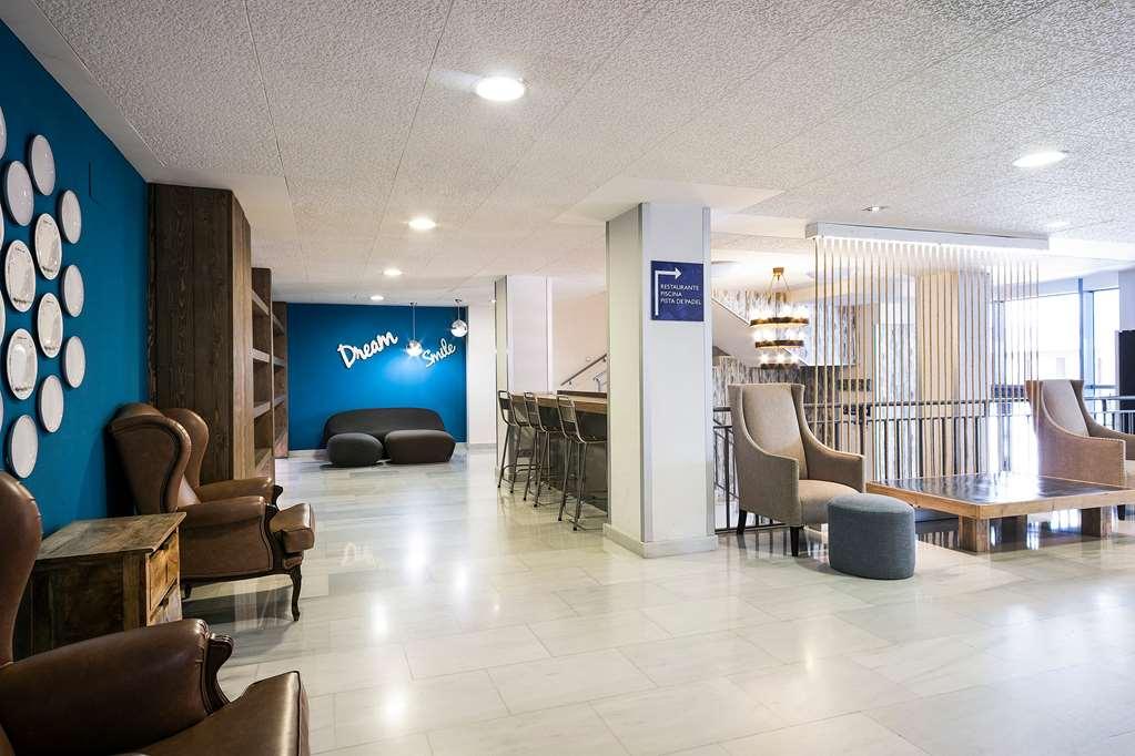 Apartamentos Tryp Madrid Airport Suites Εξωτερικό φωτογραφία