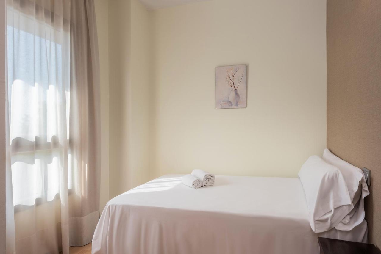 Apartamentos Tryp Madrid Airport Suites Εξωτερικό φωτογραφία