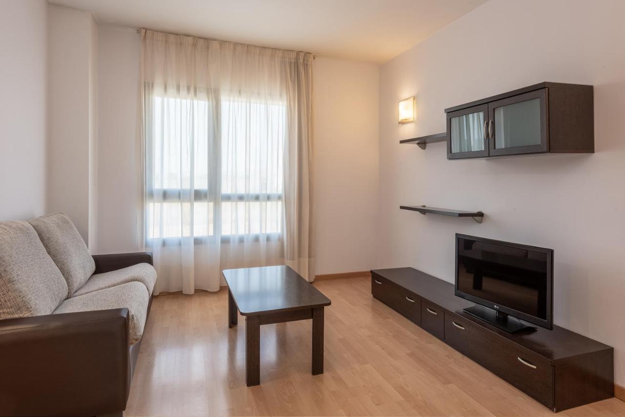 Apartamentos Tryp Madrid Airport Suites Εξωτερικό φωτογραφία