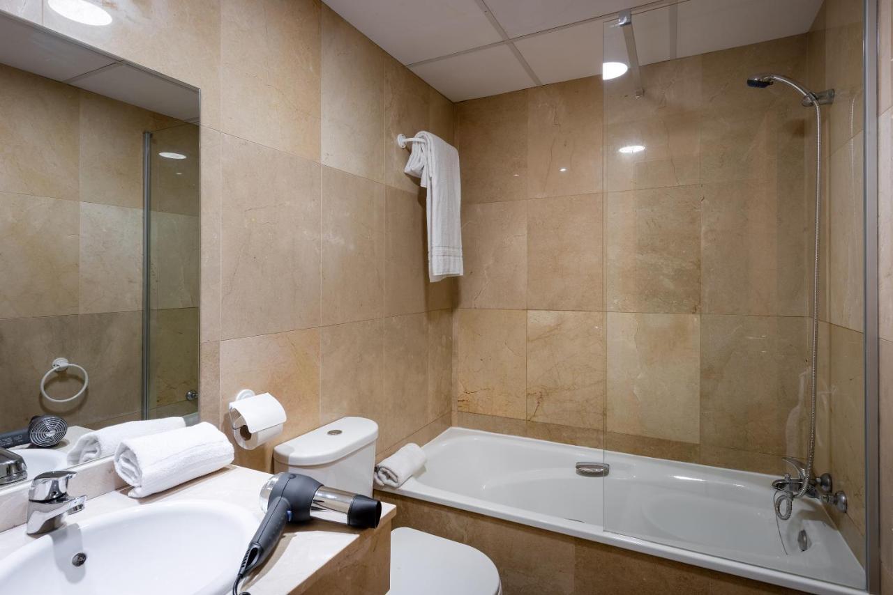 Apartamentos Tryp Madrid Airport Suites Εξωτερικό φωτογραφία