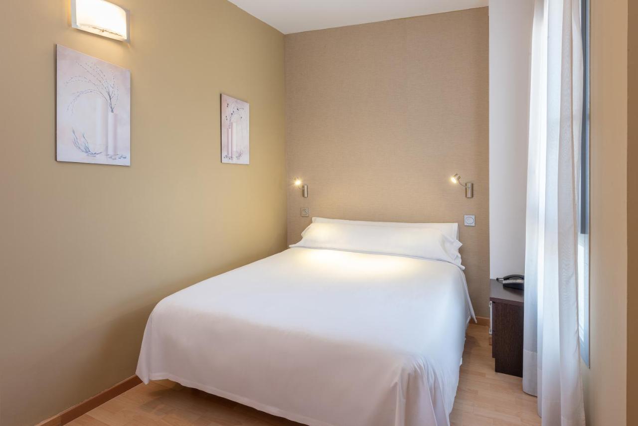 Apartamentos Tryp Madrid Airport Suites Εξωτερικό φωτογραφία