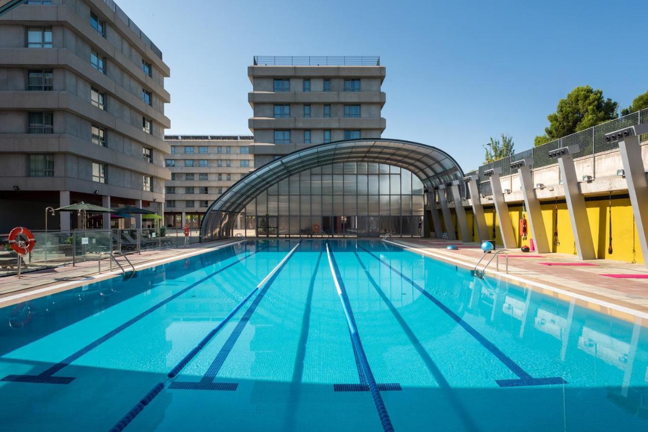 Apartamentos Tryp Madrid Airport Suites Εξωτερικό φωτογραφία