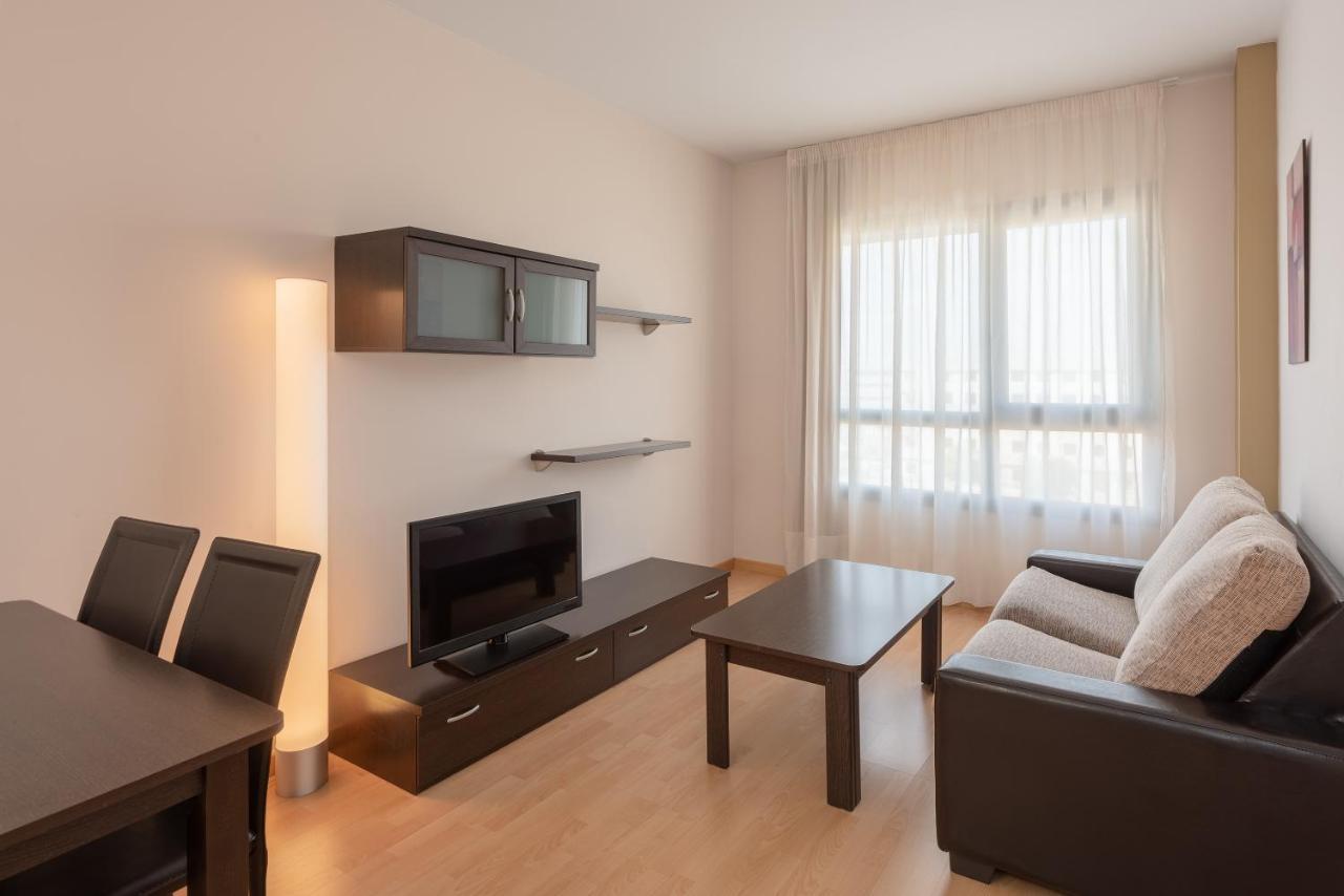 Apartamentos Tryp Madrid Airport Suites Εξωτερικό φωτογραφία